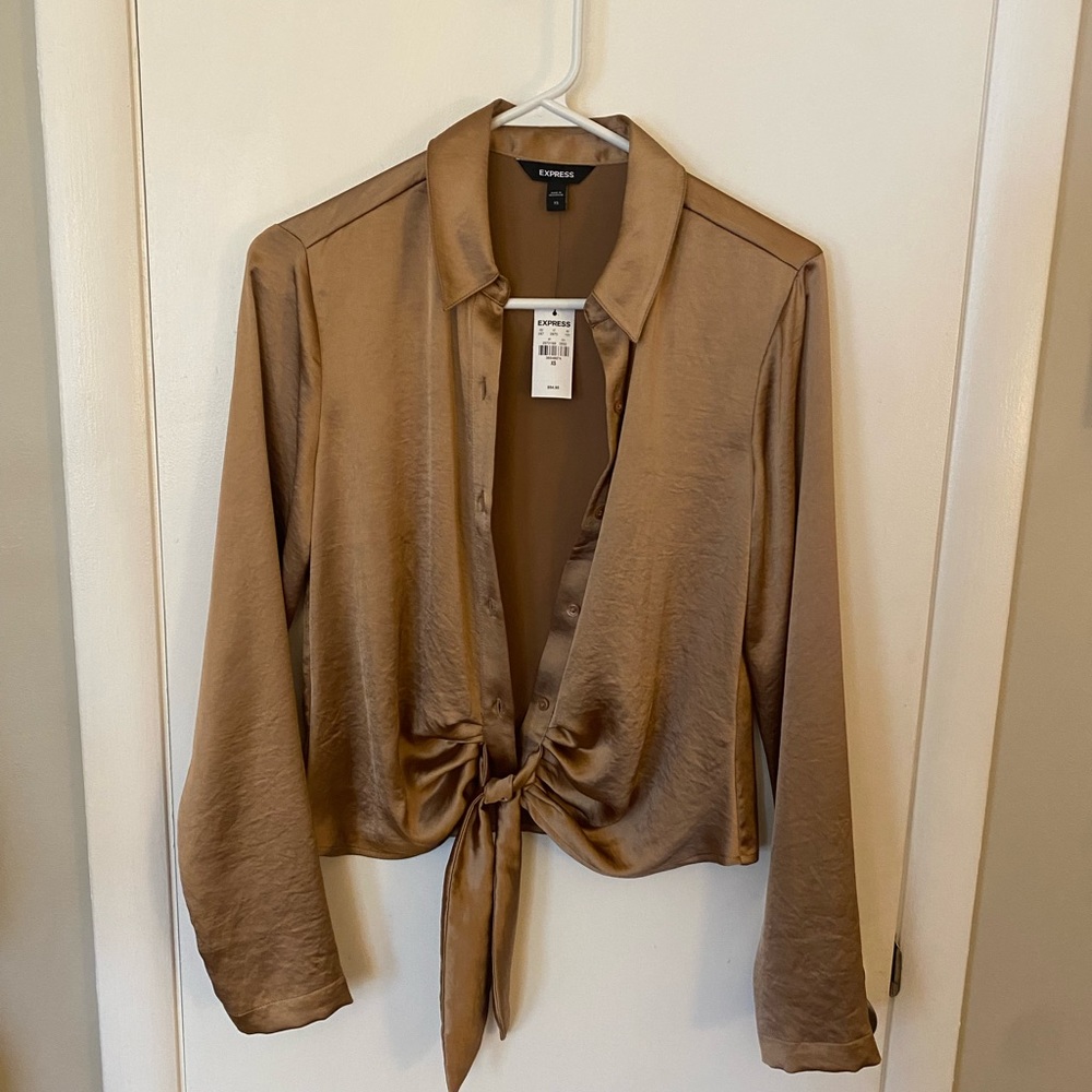 Satin tie front portfolio button up NWT